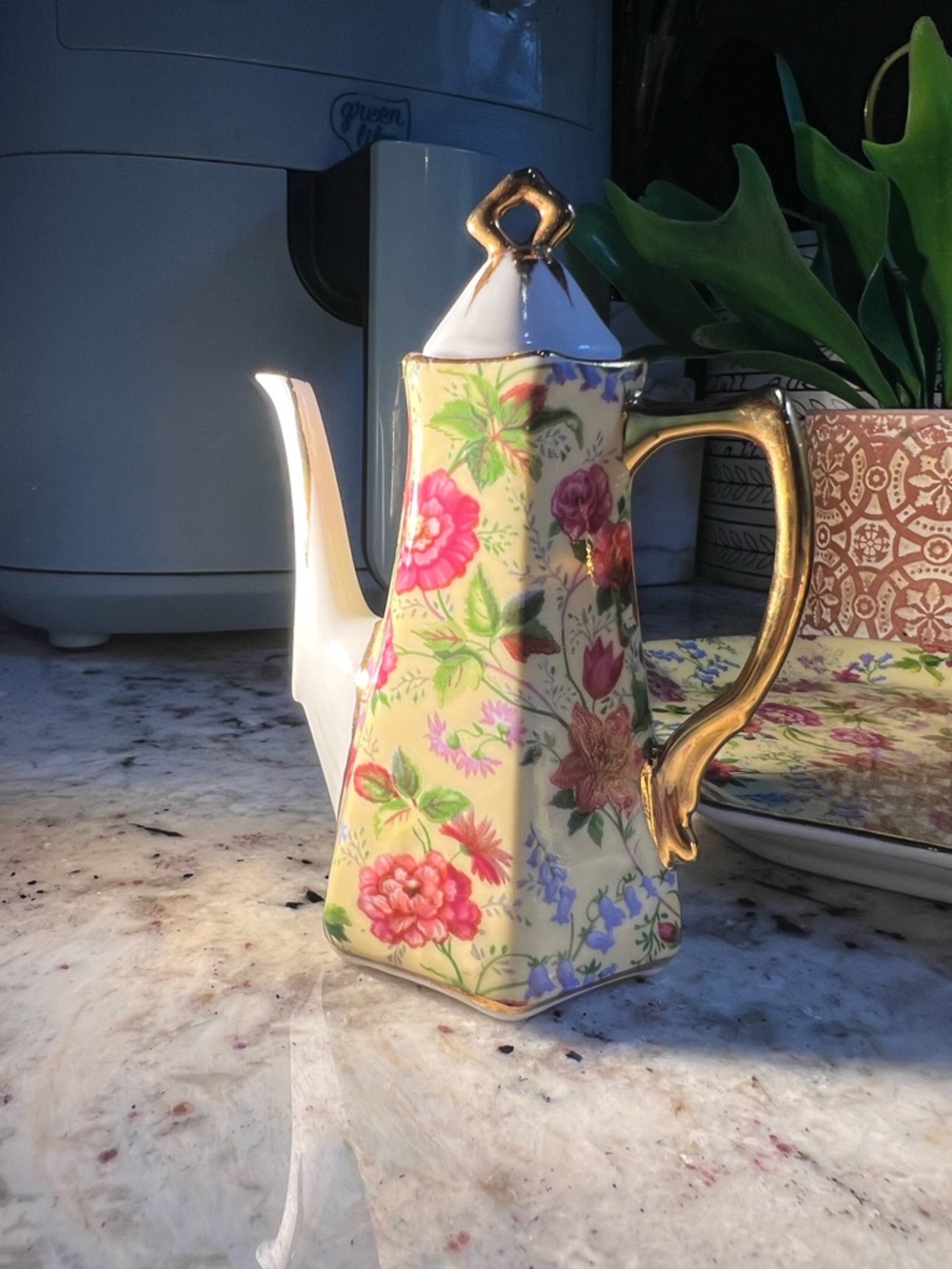 Miniature Decor Chintz Tea Set with Gold Trim - Yellow Floral Pattern - Picture 4 of 10